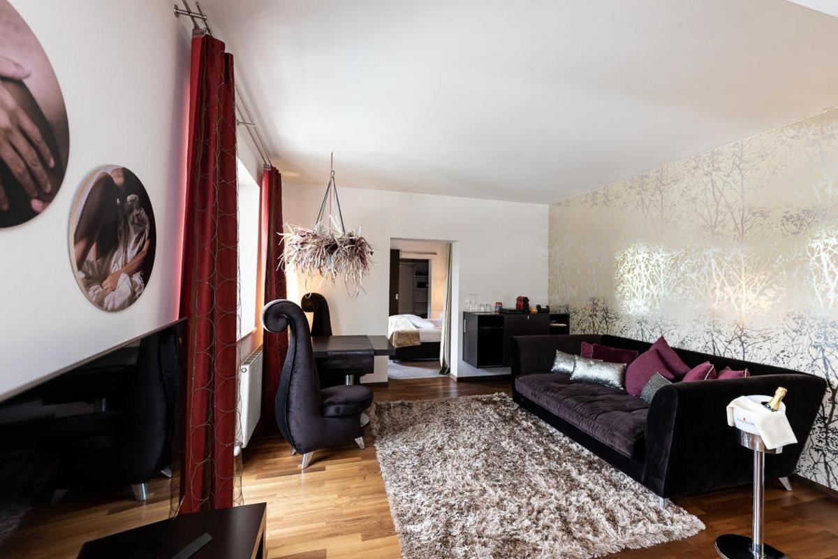 Maiers Kuschelhotel Loipersdorf Deluxe - Adults Only Fürstenfeld Buitenkant foto