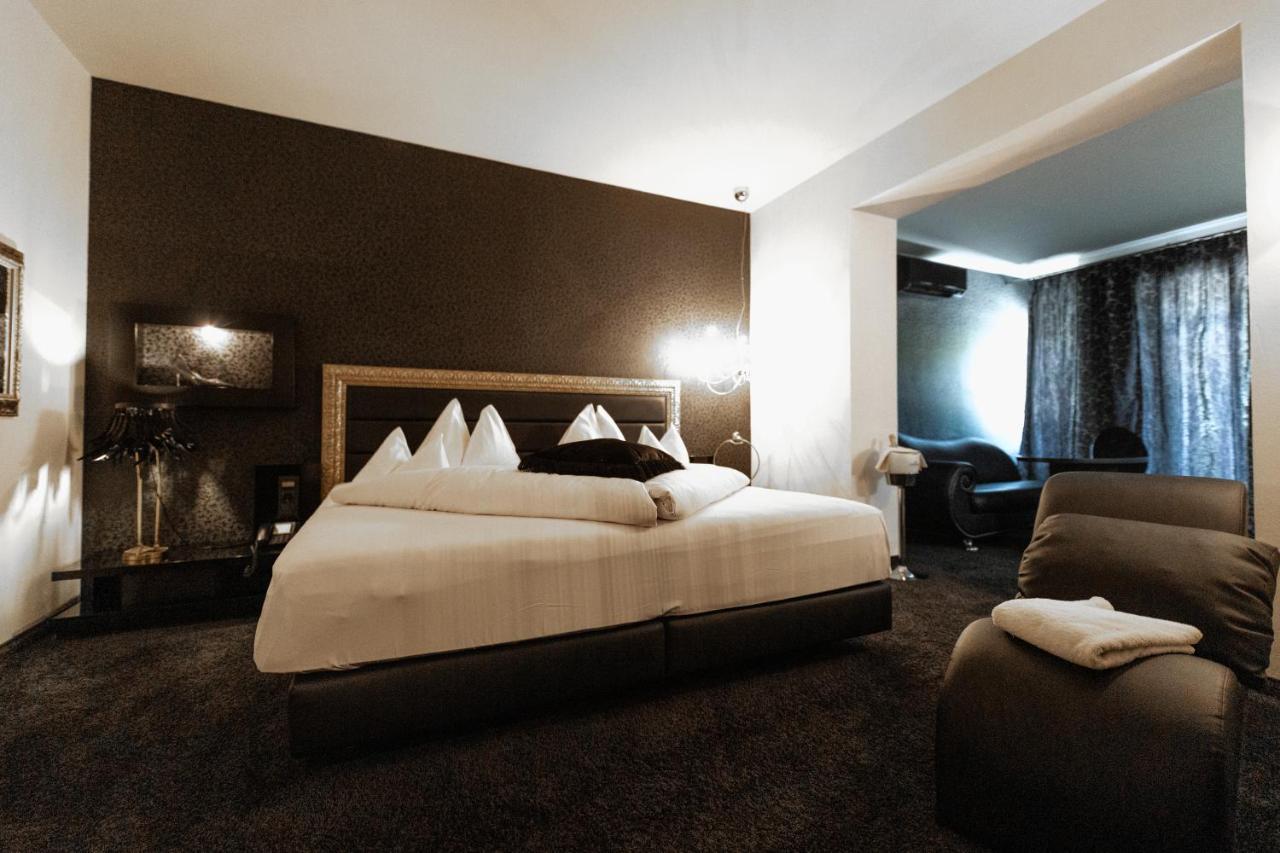 Maiers Kuschelhotel Loipersdorf Deluxe - Adults Only Fürstenfeld Buitenkant foto