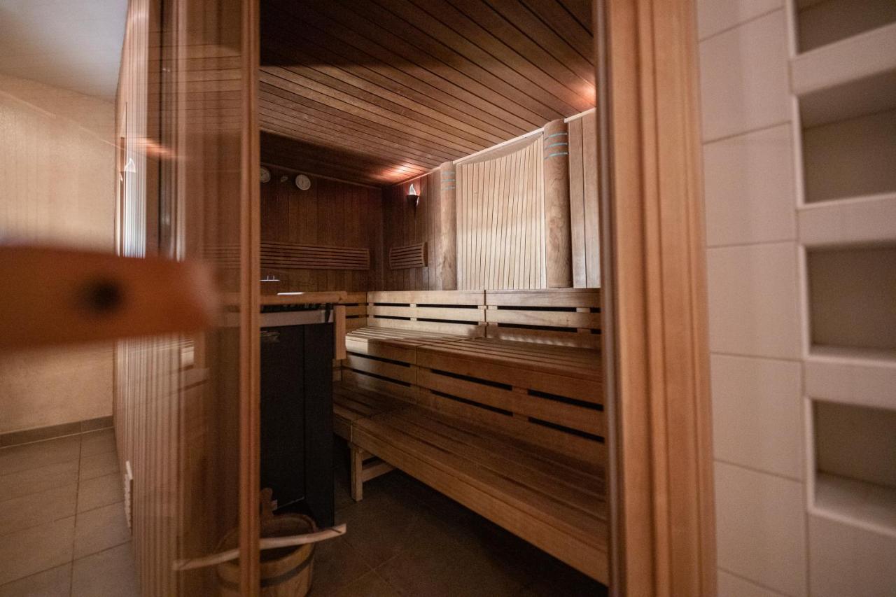 Maiers Kuschelhotel Loipersdorf Deluxe - Adults Only Fürstenfeld Buitenkant foto