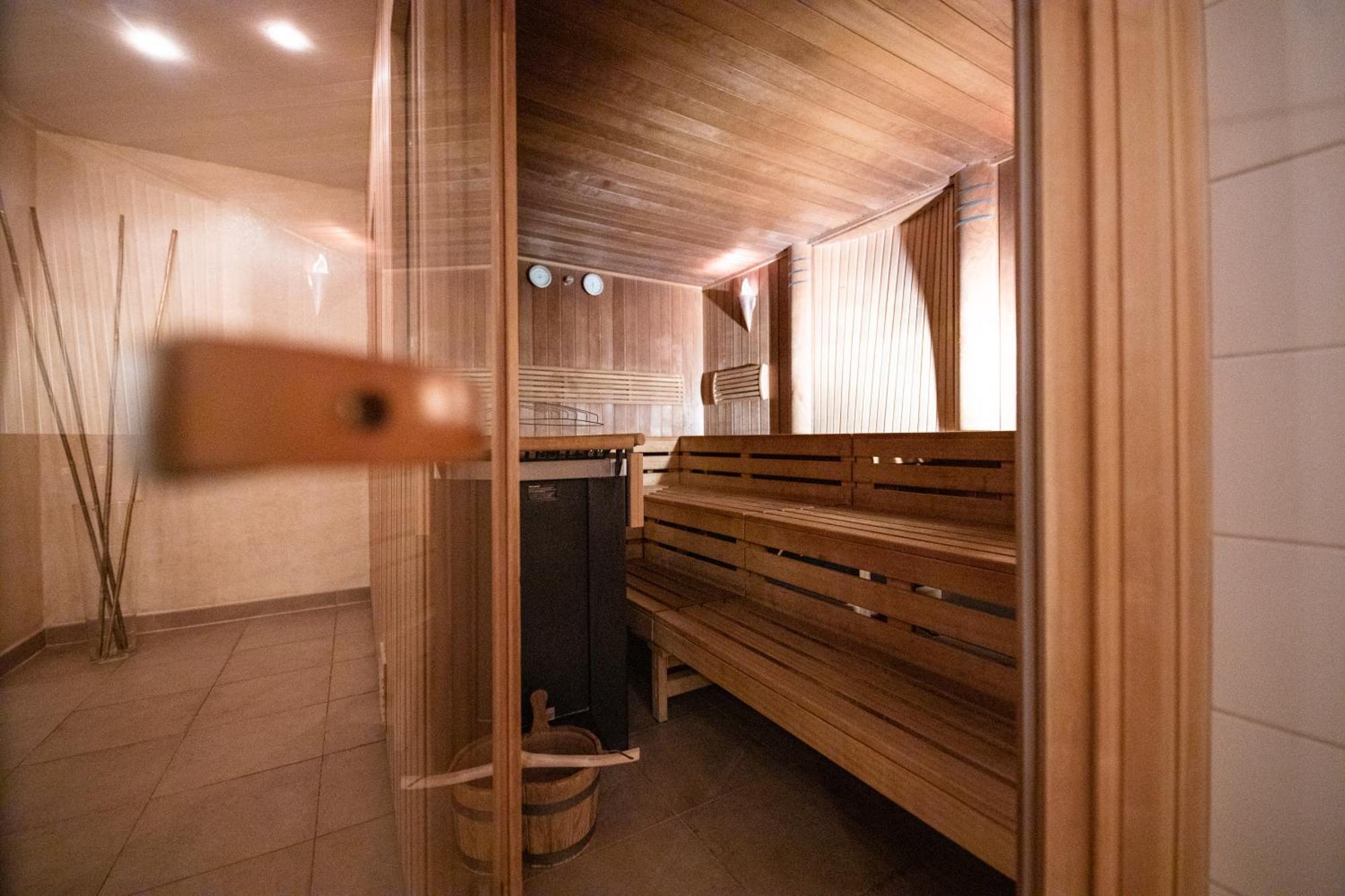 Maiers Kuschelhotel Loipersdorf Deluxe - Adults Only Fürstenfeld Buitenkant foto