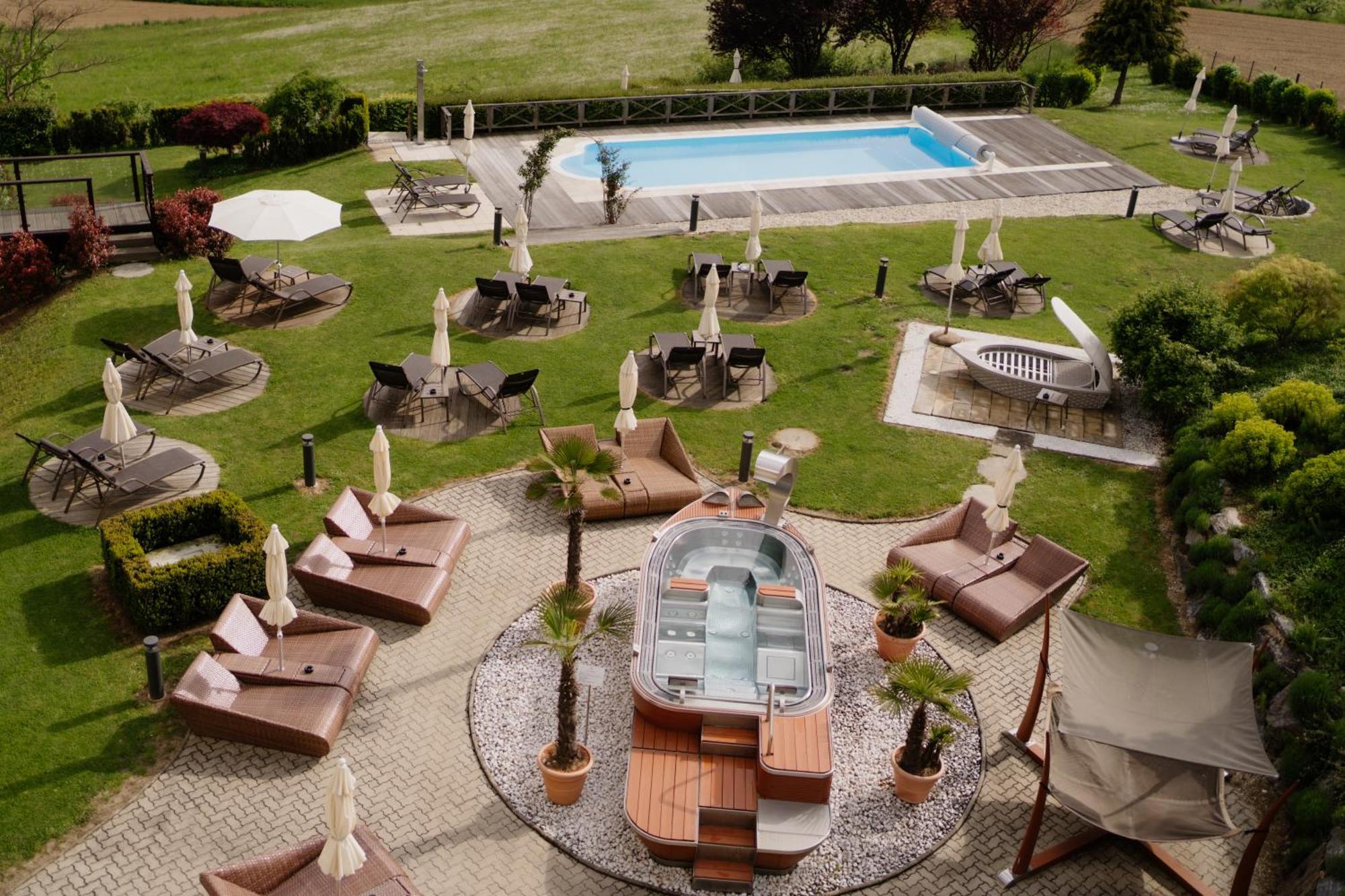 Maiers Kuschelhotel Loipersdorf Deluxe - Adults Only Fürstenfeld Buitenkant foto