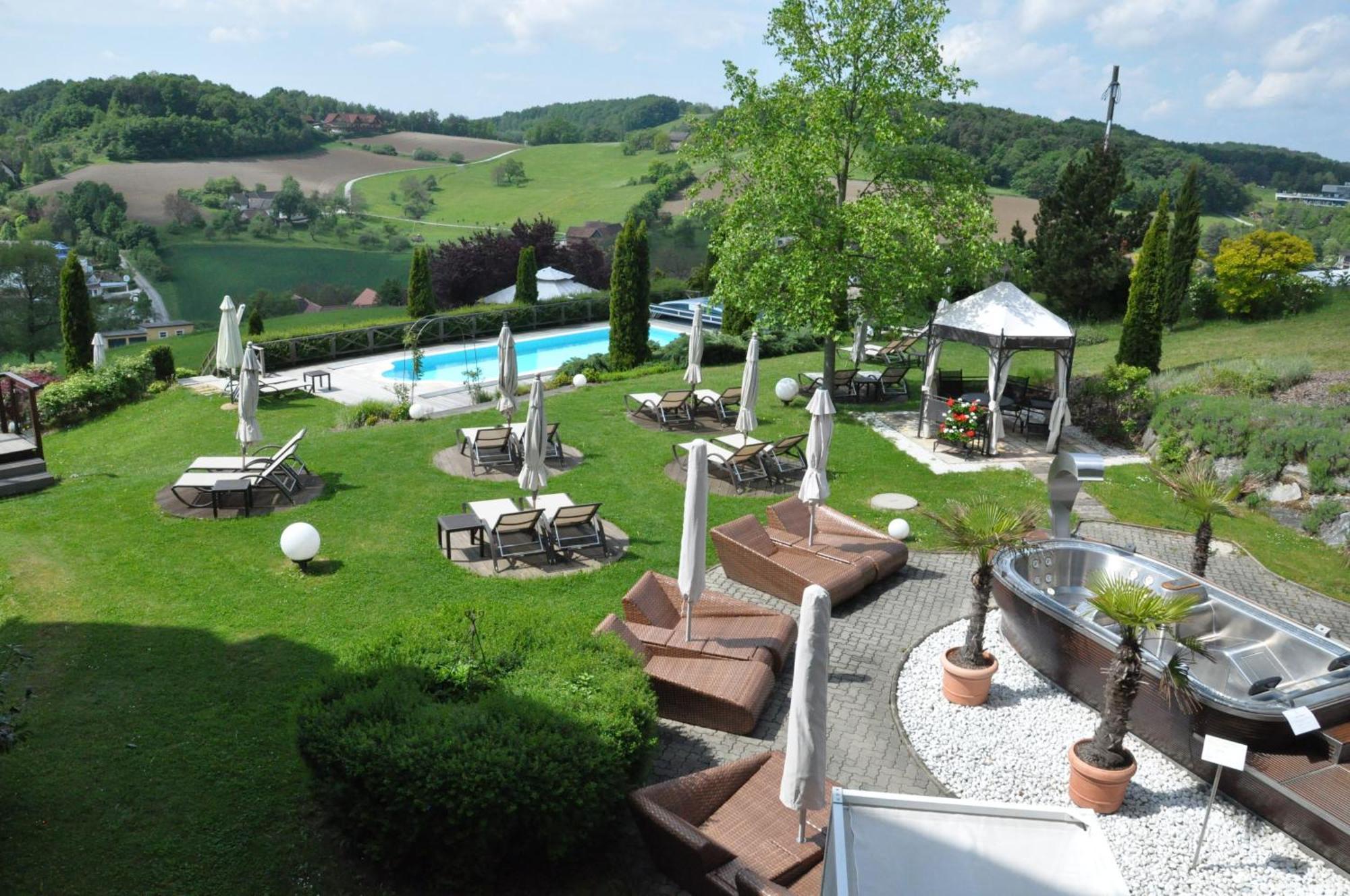 Maiers Kuschelhotel Loipersdorf Deluxe - Adults Only Fürstenfeld Buitenkant foto